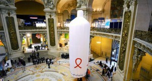 Condomfiere, el condón gigante